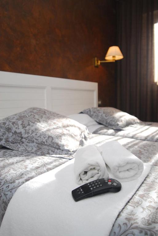 Hotel Iguarena Ezcaray Bagian luar foto